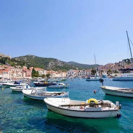 Lejlighed In Hvar Town With Sea View, Balcony, Air Conditioning, Wi-fi Hvar Town